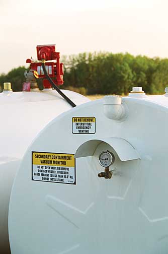 Figure 12: Double wall vacuum monitoring gauge